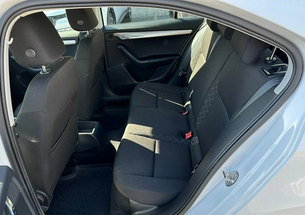 Skoda Octavia cena 52900 przebieg: 75522, rok produkcji 2019 z Krynica Morska małe 254